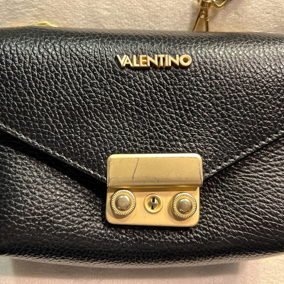 Valentino cross body bag by Mario Valentino - Picture 6 of 6